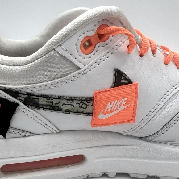 Women’s Nike Air Max 1 Just Do It - Size 7.5 White/Orange/Black 917691-100 - Picture 12 of 16